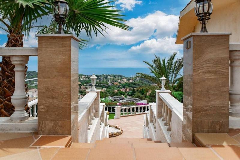 Foto 16729892-4cc8-4875-943c-c2f2649596cd. Chalet villa de lujo con licencia turística en Roca Grossa Lloret de Mar