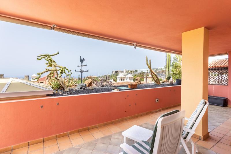 Foto 8ab909ae-e76f-441d-958f-57134622d834. Apartamento en avenida av. de bruselas vivir cómodamente con vistas al mar en Adeje