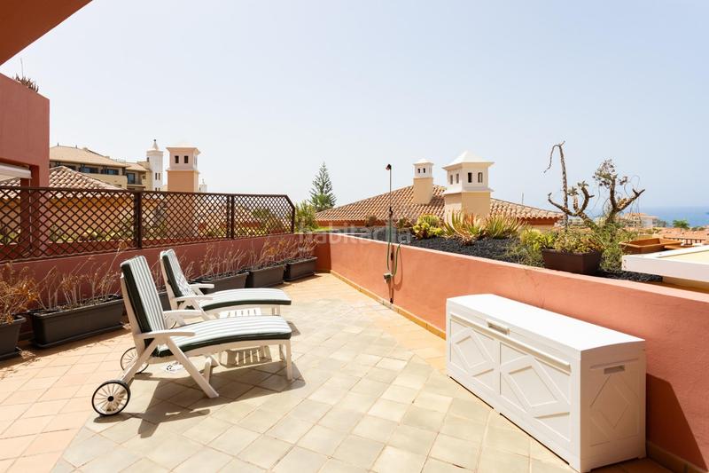 Foto 9ed57124-336d-4d20-8a4e-30129d0eb02e. Apartamento en avenida av. de bruselas vivir cómodamente con vistas al mar en Adeje
