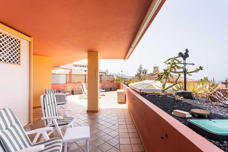 Foto fe58399d-eed7-47b1-be2d-b39c8d619562. Apartamento en avenida av. de bruselas vivir cómodamente con vistas al mar en Adeje