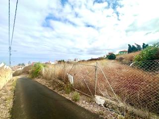 Terreny residencial en Calle cuchareras bajas 82. 977m2 urbanos con vistas al mar y al teide