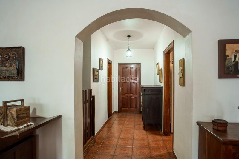 Foto 10376db1-4655-4925-bf4c-84c2120b6d37. Casa aparellada amb aparcament a Sauzal (El)