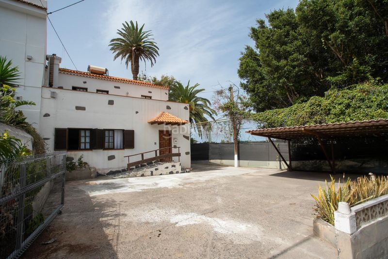 Foto 1c313665-9d69-4b59-bab5-5b6e70977730. Casa aparellada amb aparcament a Sauzal (El)