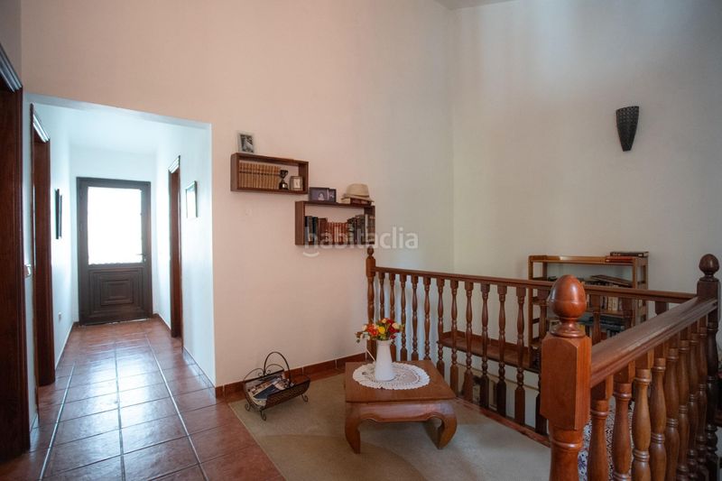 Foto bf2e15a4-02ea-4d6b-b391-4f6e407930c1. Casa aparellada amb aparcament a Sauzal (El)