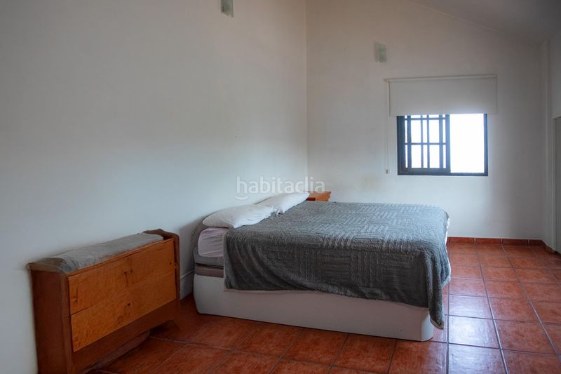 Foto ec4b5291-5268-4416-bc18-2795219737c2. Casa aparellada amb aparcament a Sauzal (El)