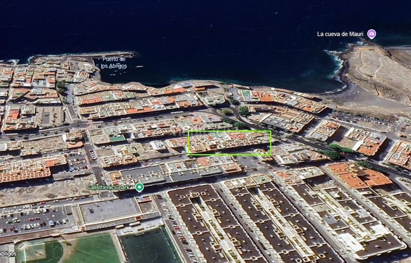 Foto 0f7bd197-3f7d-466f-84fa-212966ccd666. Estudi amb aparcament a Los Abrigos Granadilla de Abona