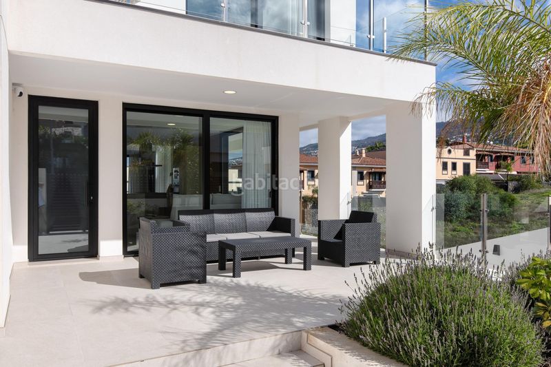 Foto 10b2a657-1254-471d-8ae5-3324ddc825e2. Casa aparellada amb aparcament piscina a La Quinta Santa Úrsula