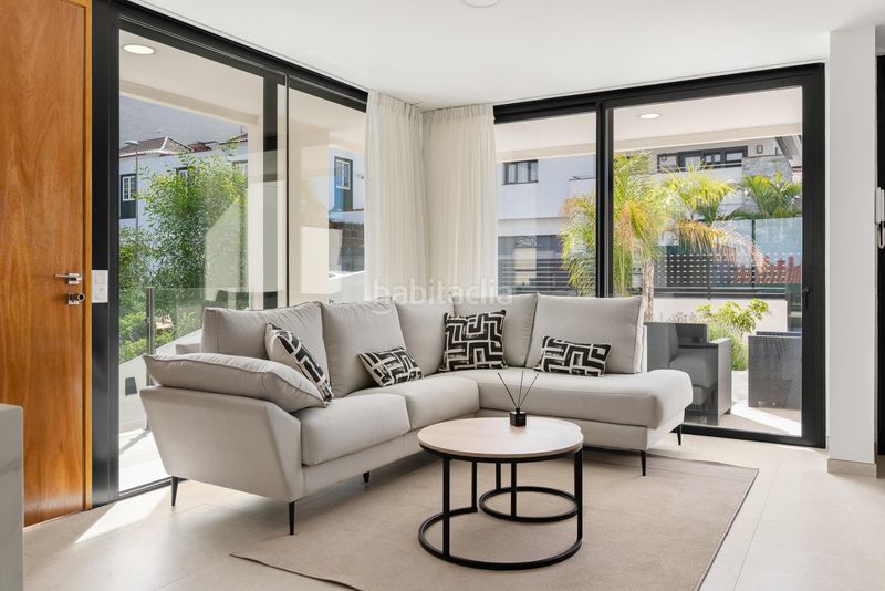 Foto 70d1b1e8-458f-478b-9df6-7151ca16c238. Casa aparellada amb aparcament piscina a La Quinta Santa Úrsula