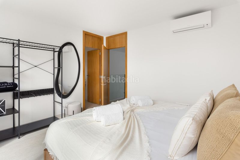 Foto 730985e1-e2fe-415a-b26e-b5a4cc752159. Casa aparellada amb aparcament piscina a La Quinta Santa Úrsula