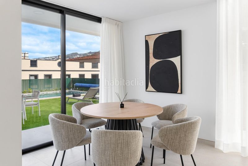 Foto bb25c671-5583-4ad1-9d5b-5a257f28ec3b. Casa aparellada amb aparcament piscina a La Quinta Santa Úrsula