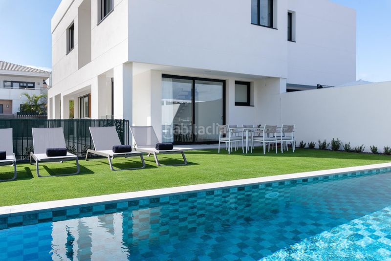 Foto d54e0282-cde6-455a-996e-ffb3430e7dc6. Casa aparellada amb aparcament piscina a La Quinta Santa Úrsula