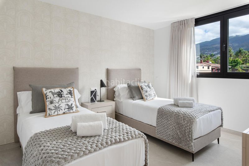 Foto ecd91eb8-9901-4d78-bf98-097aeb895bd4. Casa aparellada amb aparcament piscina a La Quinta Santa Úrsula