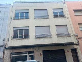 Edifici a Carrer d'arquímedes 175. Edificio para inversión