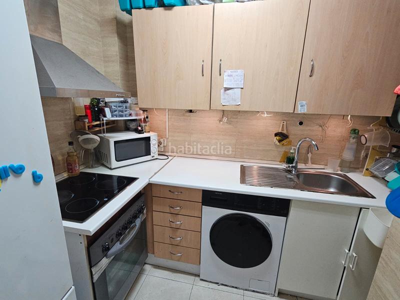 Foto eeb5f3a3-b1bd-4d77-be9d-daf91c079f3f. Etagenwohnung in Raval Barcelona