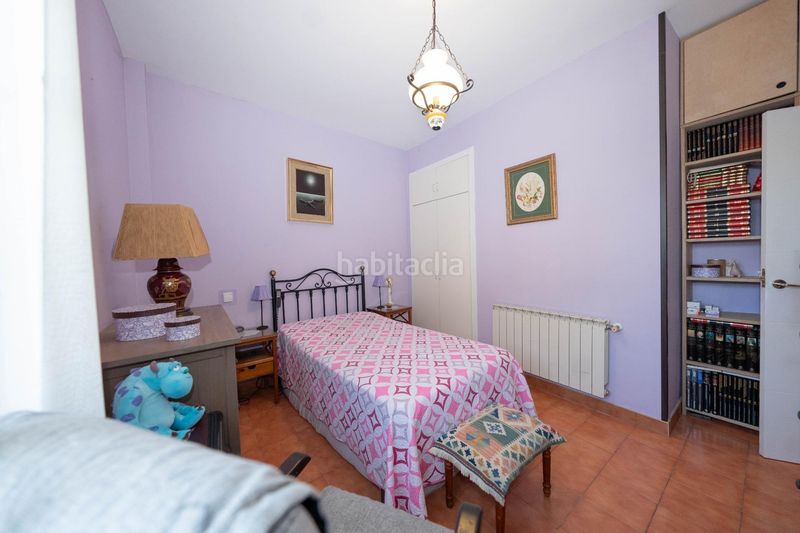 Foto c2402a9d-d437-45e9-a0ff-596462d3358e. Xalet amb calefacció aparcament piscina a Peñagrande Madrid