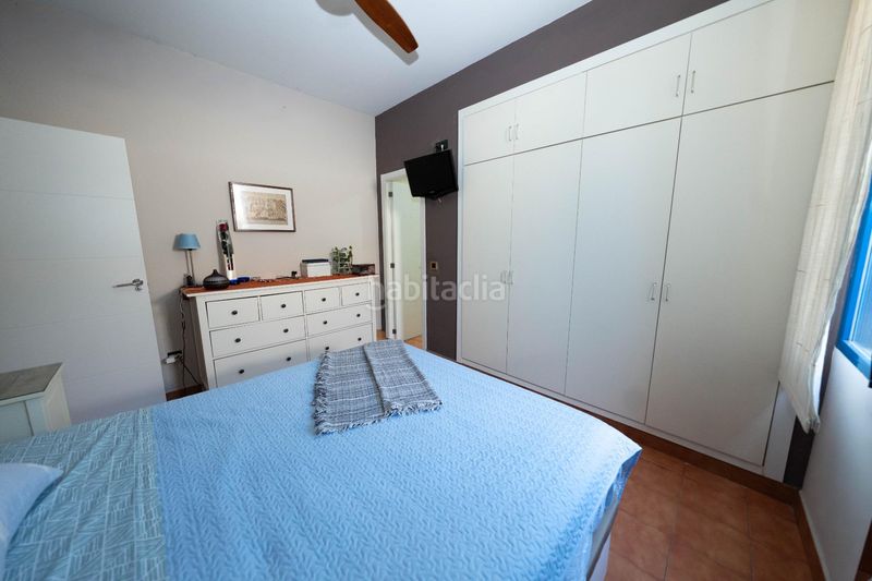 Foto e439ce2c-1789-4051-84c9-51f8f6fa7c5f. Xalet amb calefacció aparcament piscina a Peñagrande Madrid
