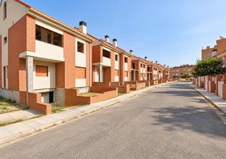 Chalet  Calle gloria fuertes. Ocho chalets de obra nueva  calidad , privacidad y confort en tu