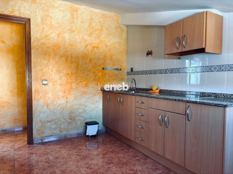Foto 199f3231-91e7-4654-a6da-6faa69d9d2dd. Casa adossada amb calefacció aparcament a Papa Luna - Platja del Gurugú Benicarló
