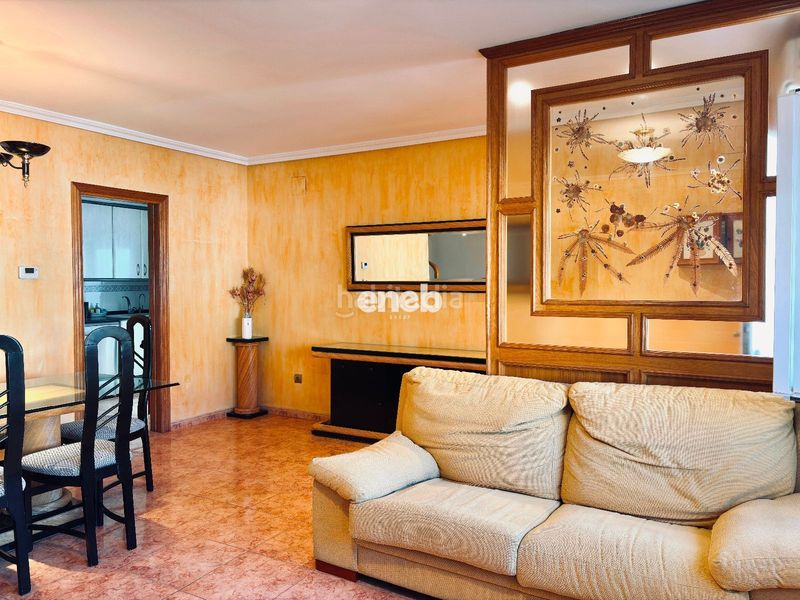 Foto e7bd5ef9-8ee0-41fc-8bd4-9bca32097094. Casa adossada amb calefacció aparcament a Papa Luna - Platja del Gurugú Benicarló