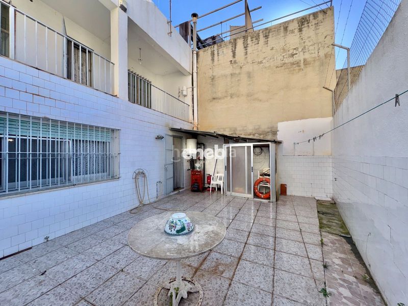 Foto 4ec031e3-4a6a-4dd4-8e64-ede148893c4d. Casa amb aparcament a Papa Luna - Platja del Gurugú Benicarló