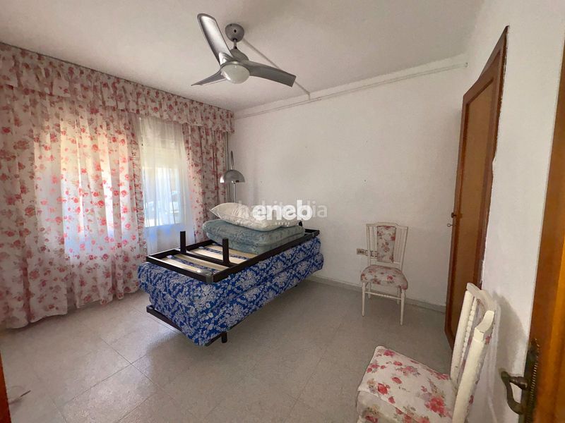 Foto a1adaca1-8395-4933-94b3-be3af1c67072. Casa amb aparcament a Papa Luna - Platja del Gurugú Benicarló