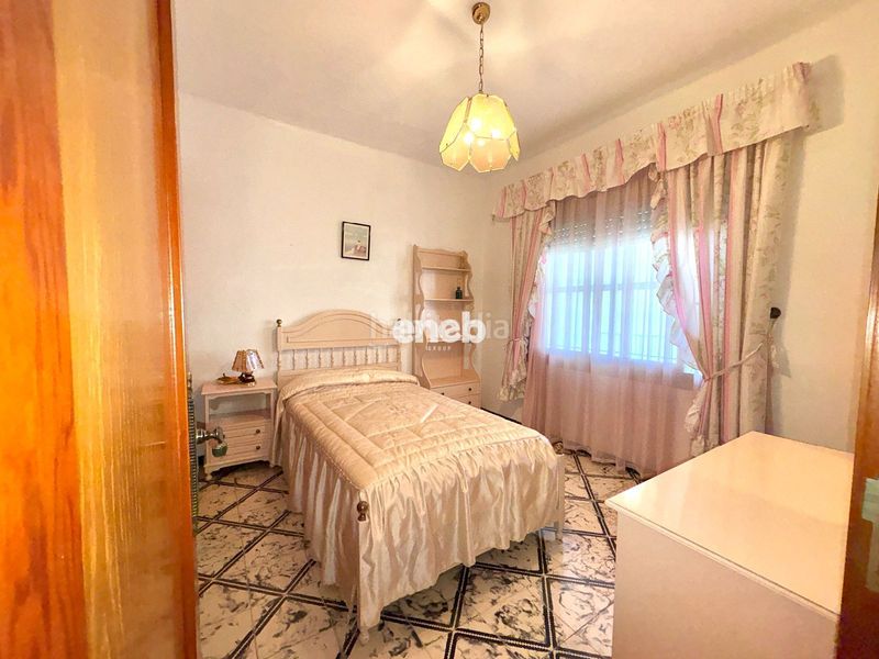 Foto c4ea3db3-5482-4a51-a3a6-1983d8002d5d. Casa amb aparcament a Papa Luna - Platja del Gurugú Benicarló