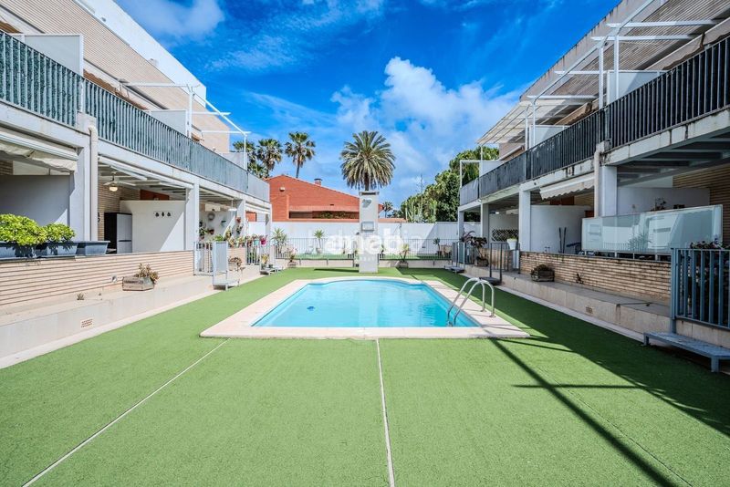 Foto fa624253-781a-457a-9032-deeea0977a13. Dúplex amb calefacció aparcament piscina a Papa Luna - Platja del Gurugú Benicarló