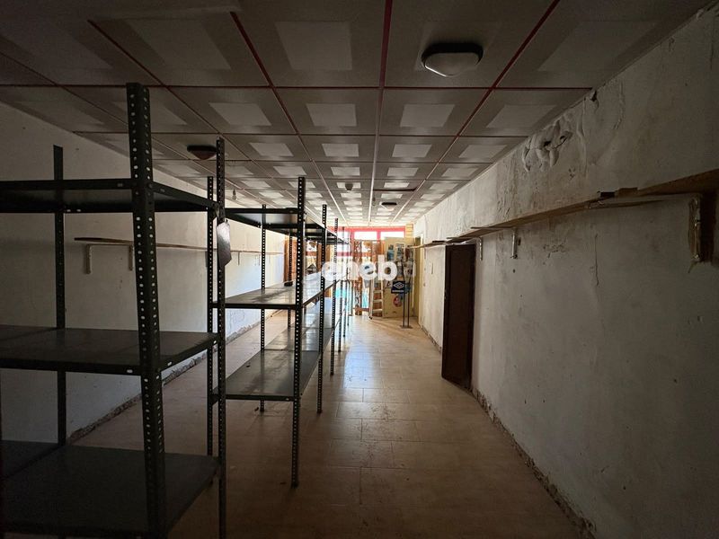 Foto a05384d2-d4a2-466f-8191-7079321e76ea. Local comercial local de 340 m con gran potencial en Benicarló