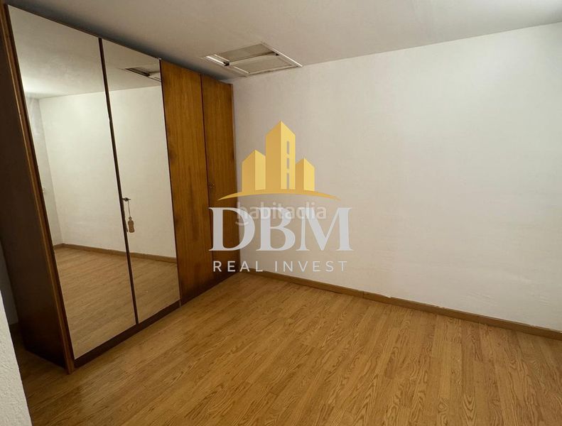 Foto b6fdef23-cb5a-49d4-9380-d37e99c424d6. Local comercial a Congrés - Indians Barcelona