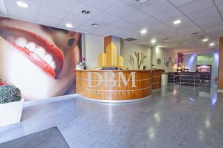 Local Comercial a Vilapicina - Torre Llobeta. Clínica dental en venta , 416 m² totalmente equipada, barcelona