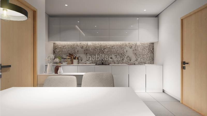 Foto 8cc51e05-059f-4e7b-b79f-7cfe3678f8d2. Edificio  residencial en venta en sants - badal, en Barcelona