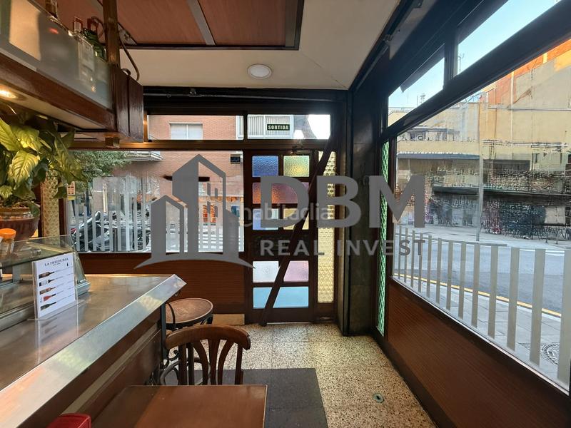 Foto 4c9b558c-bb51-41a6-ab7e-42b3afffb4eb. Traspaso local comercial traspaso de bar de tapas con terraza en congres, en Barcelona