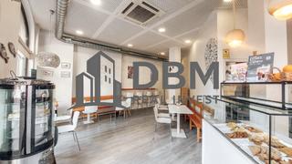 Traspàs Local Comercial a L´Antiga Esquerra de l´Eixample. Cafetería, pastelería con terraza en traspaso en l'antiga esquer