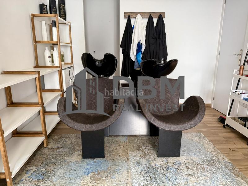 Foto d923c963-d7bc-4ce1-871d-4f7f79644a72. Alquiler local comercial alquiler de peluquería en Vilassar de Mar