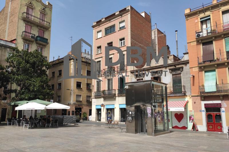 Foto b351e87c-ee9a-4fcb-9bf1-d6372f19b4f1. Traspàs local comercial a Vila de Gràcia Barcelona