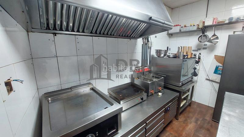Foto 0b0fe325-8a12-42fc-909d-a746f70e2177. Traspaso local comercial restaurante en traspaso en ciutat vella, en Barcelona