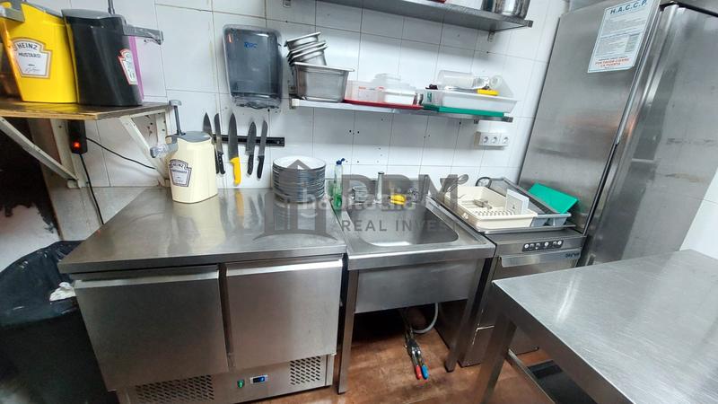 Foto 8bd9ddaf-3094-4b3a-bc4f-8a446b2bffb0. Traspaso local comercial restaurante en traspaso en ciutat vella, en Barcelona