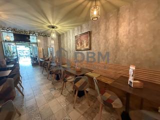 Traspàs Local Comercial a Sagrada Família. Bar cafetería brunch con terraza en traspaso eixample sagrada fa
