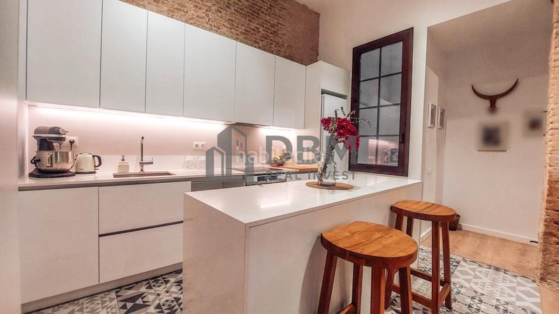 Foto 2c4d9336-cbf7-4581-8223-497be1f511f2. Rent office space with heating in Gòtic Barcelona