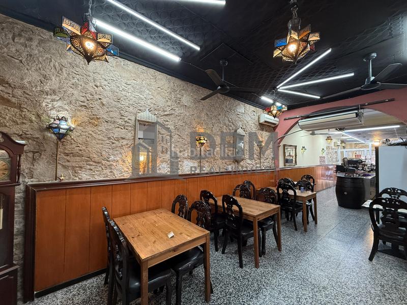 Foto e70ddfb4-e8f2-4688-b911-47fe3ebb65ab. Traspaso local comercial bar restaurante en traspaso en sants, en Barcelona