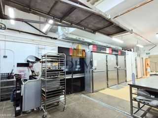 Transfer Business premise in Vila de Gràcia. Obrador profesional panadería, pastelería en traspaso en vila de