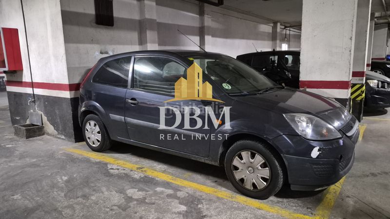 Foto e0937b34-5829-4bb4-9102-bd028063010b. Aparcament cotxe a Sants Barcelona