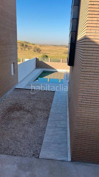 Foto b485e2bb-90b4-47ed-8308-2060be459fbb. Chalet 228m<sup>2</sup> con parcheggio piscina in Zona Europa Arroyomolinos