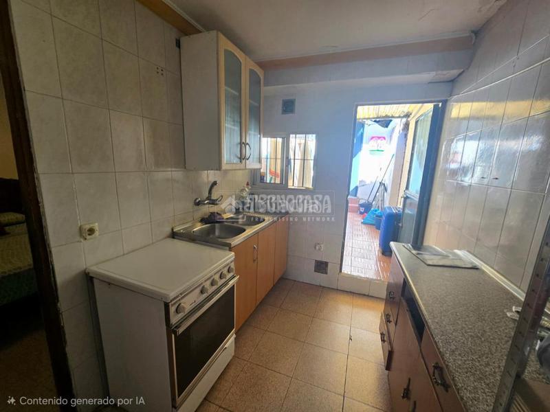 Foto 74abec2f-78df-4abc-8185-97af9aabbaa5. Casa aparellada a Morón de la Frontera