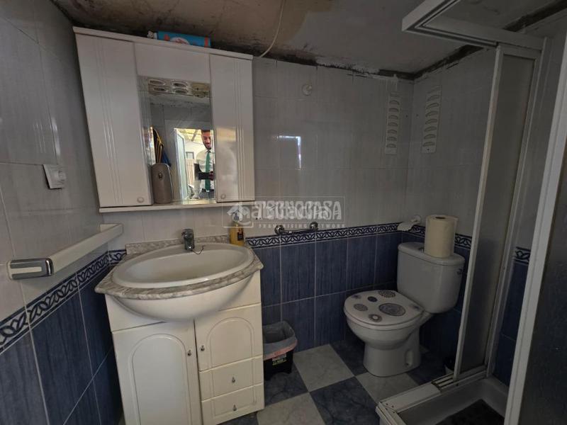 Foto 93bc3851-880d-46da-bc06-7f82a6726127. Casa aparellada a Morón de la Frontera