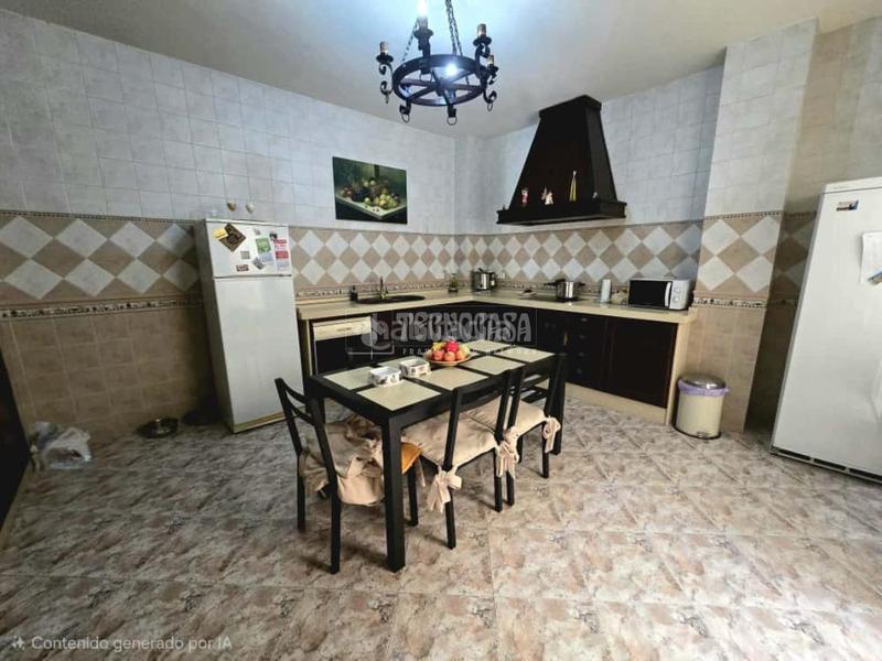 Foto 1741186b-9b1d-44a3-9f4f-de91f16c1192. Casa bifamiliare in Morón de la Frontera