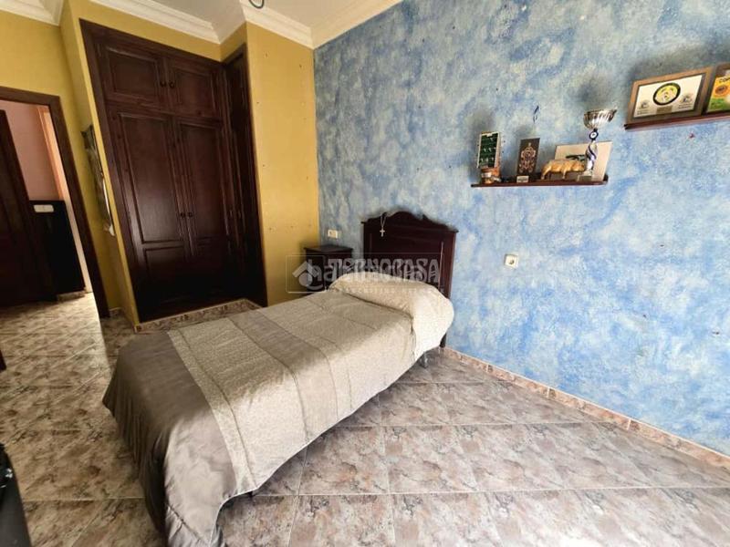 Foto 856b735e-c6aa-4d85-8e1a-42b38e6caebe. Casa bifamiliare in Morón de la Frontera