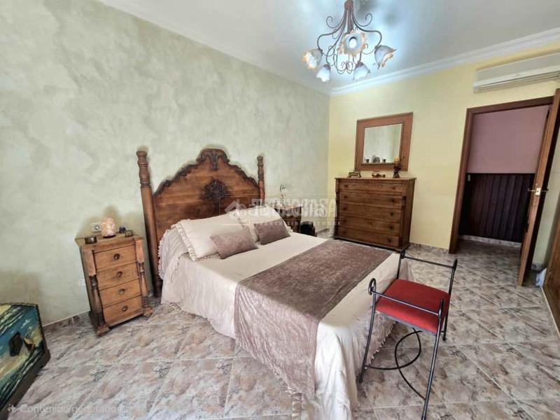 Foto 971a3fb2-7acb-49f6-b6f8-4f98a6857a22. Casa bifamiliare in Morón de la Frontera