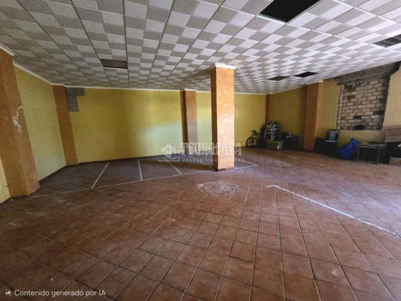 Foto a1f634d3-bb2a-4b2e-a50d-57c1df354bb4. Casa bifamiliare in Morón de la Frontera