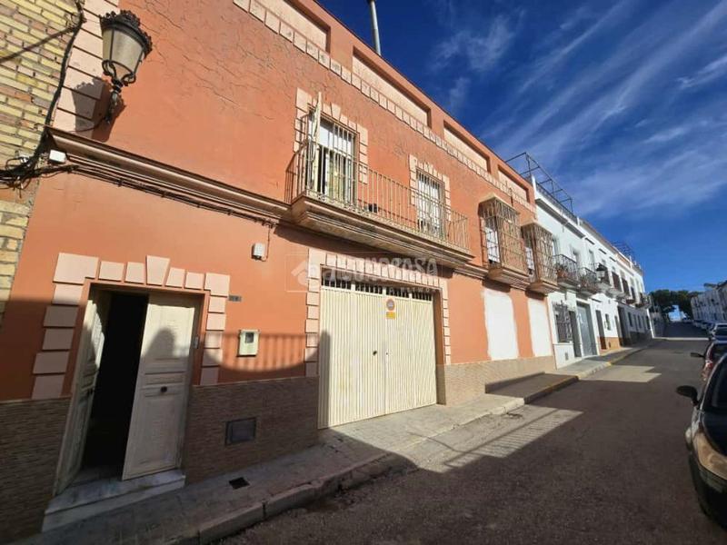 Foto bc1bc168-5b96-499c-9f7c-8f029cab8a2b. Casa bifamiliare in Morón de la Frontera